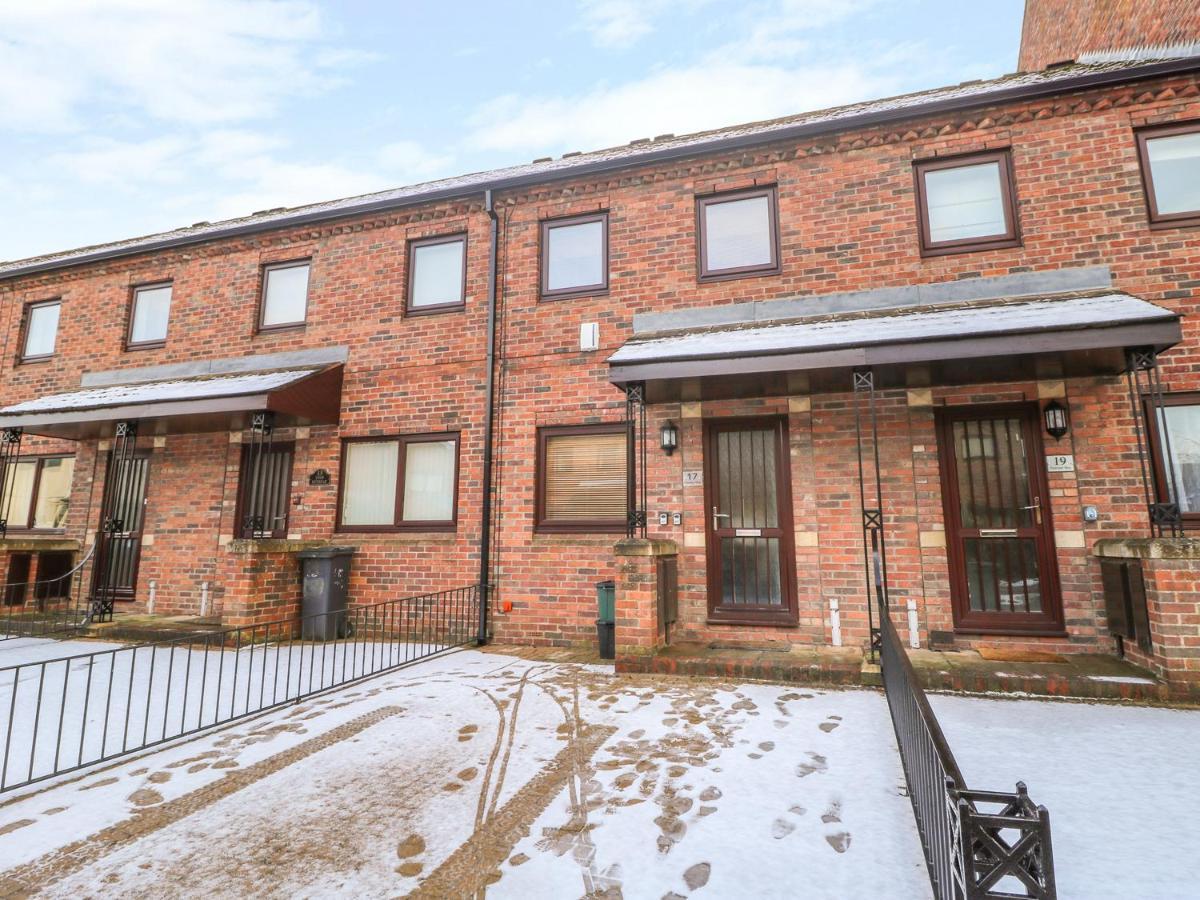 Villa 17 Fewster Way York Exterior foto